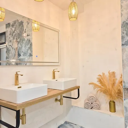 Splendide Design - Neuf Dynamique Apartment *